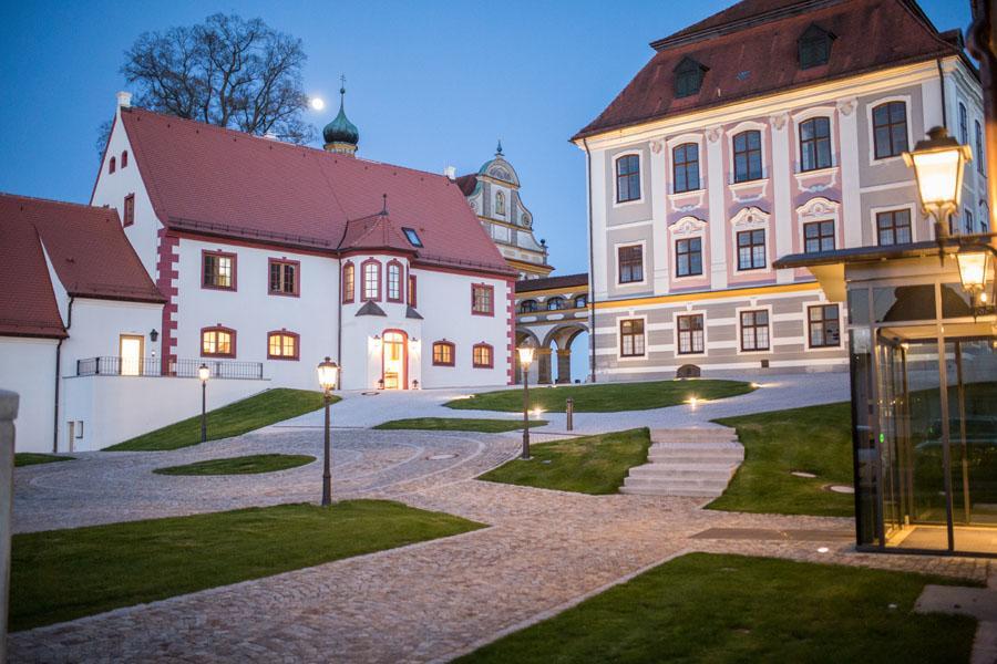 Hotel Schloss Leitheim Bagian luar foto