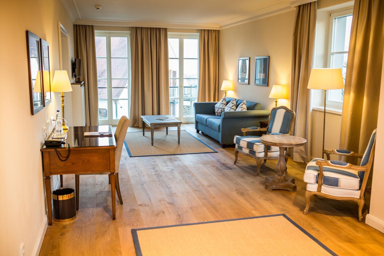 Hotel Schloss Leitheim Bagian luar foto